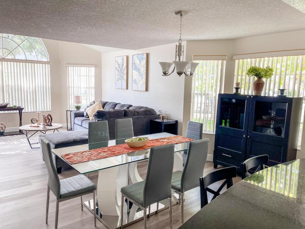Luxury Condo 3Br Apartment Near Disney World Kissimmee Eksteriør billede